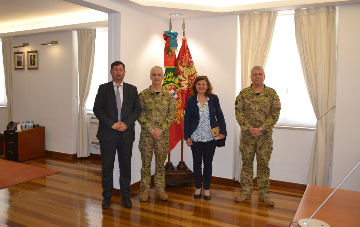 idD-Portugal-Defence-reúne-com-Chefe-do-Estado-Maior-do-Exército02