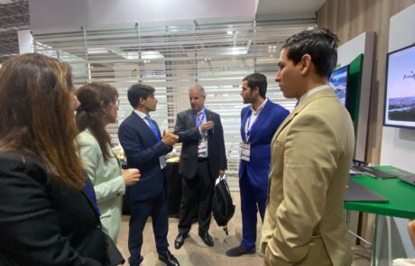 Ministra da Defesa Nacional foi recebida no stand de Portugal na LAAD Defence & Security 2023, onde teve a oportunidade de contactar com várias empresas portuguesas
