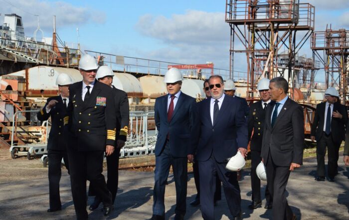 Ministro da Defesa Nacional visita o Arsenal do Alfeite