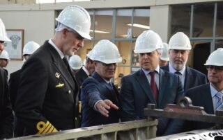 Ministro da Defesa Nacional visita o Arsenal do Alfeite