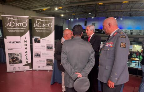 Ministro visita Exposição Tecnológica (13) Dia do Exército 2025